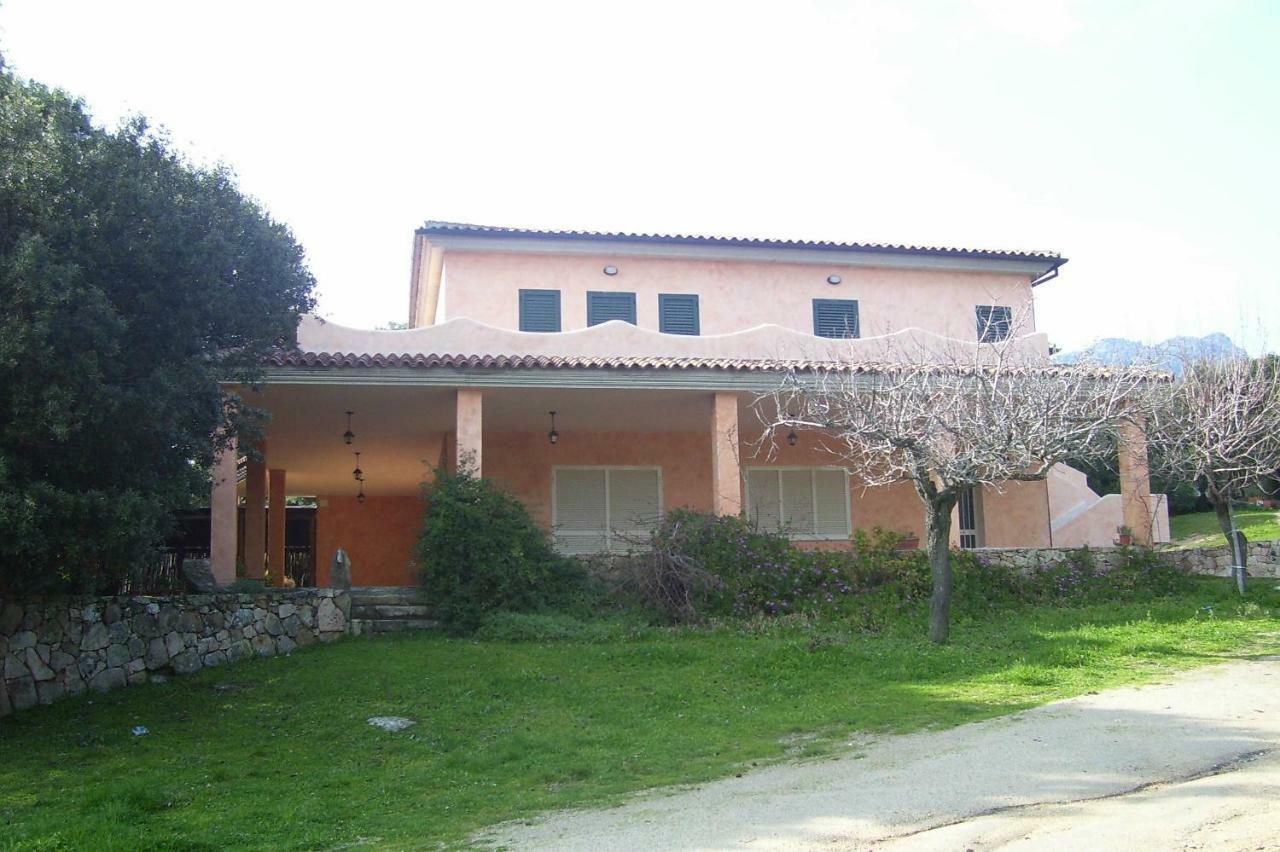 Padru Fumu Ludurru Farm Stay מראה חיצוני תמונה