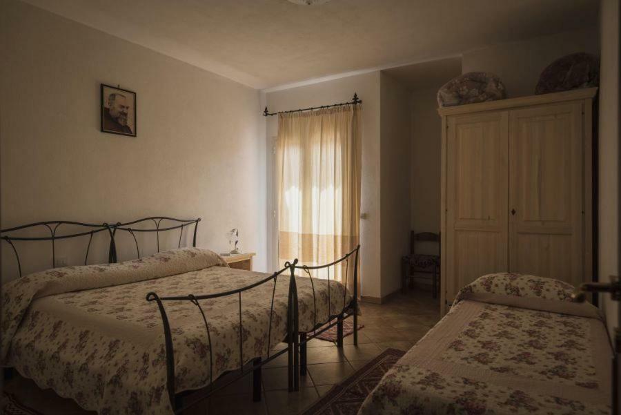Padru Fumu Ludurru Farm Stay מראה חיצוני תמונה